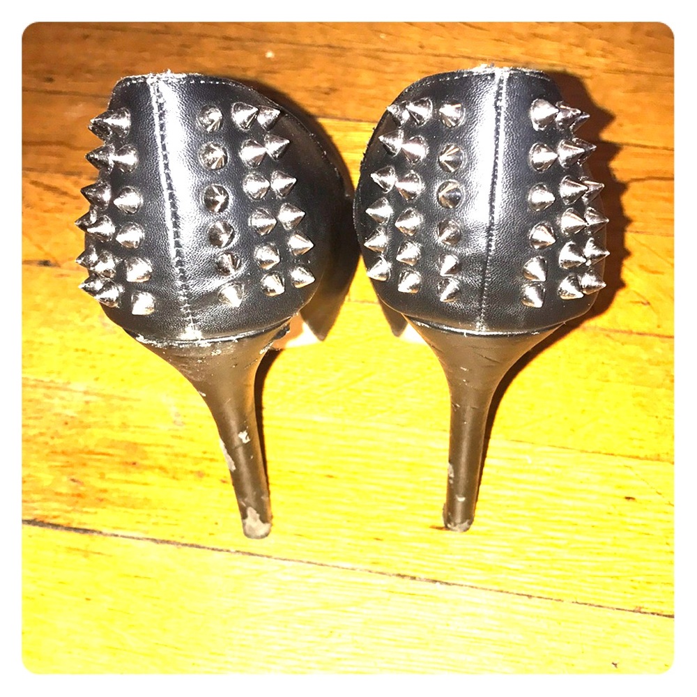 "No Games" Heels
